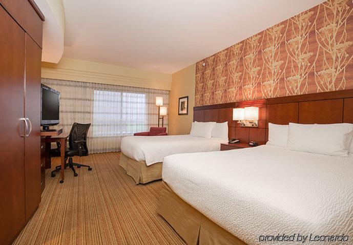 Courtyard By Marriott Dallas South Hotel Arlington